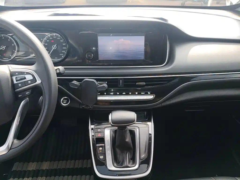 GAC Motor Trumpchi M6 — миниатюра 13