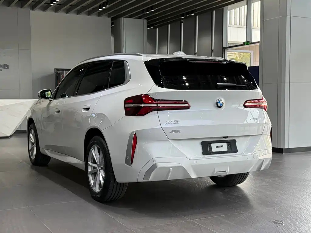 BMW X3 — миниатюра 4