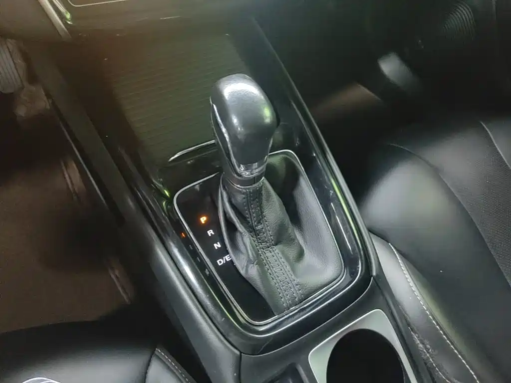 Roewe i5 — миниатюра 14