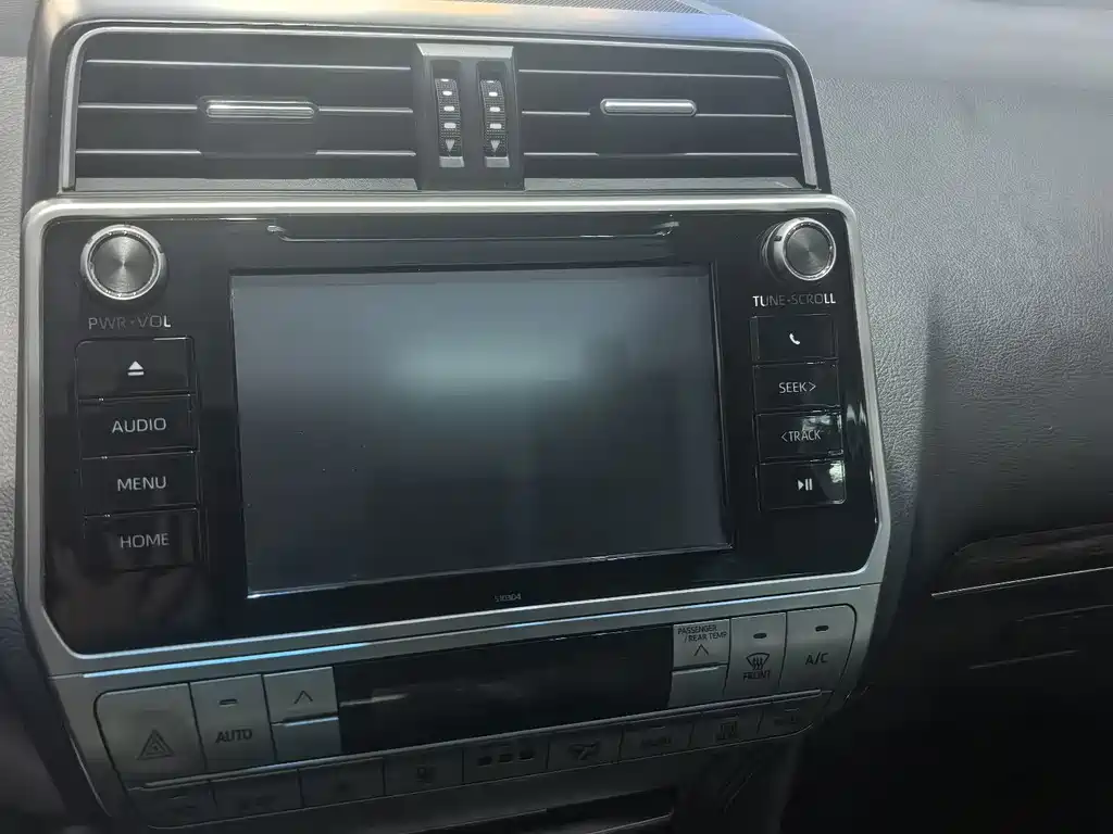 Toyota Prado — миниатюра 6
