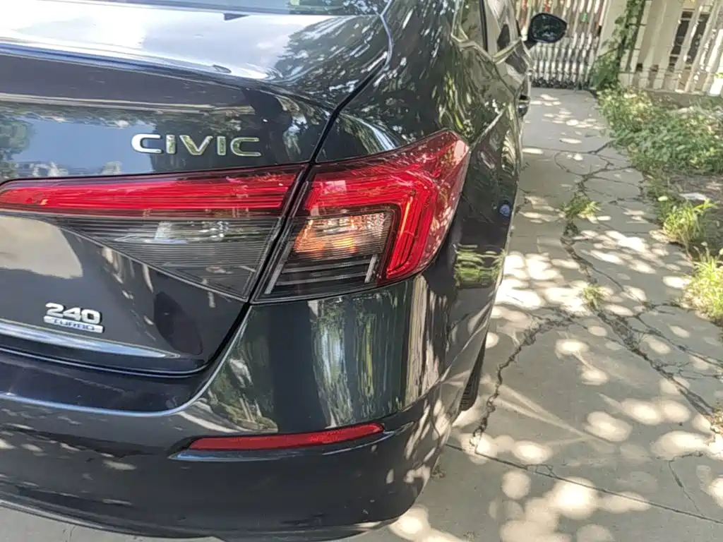 Honda Civic — миниатюра 8