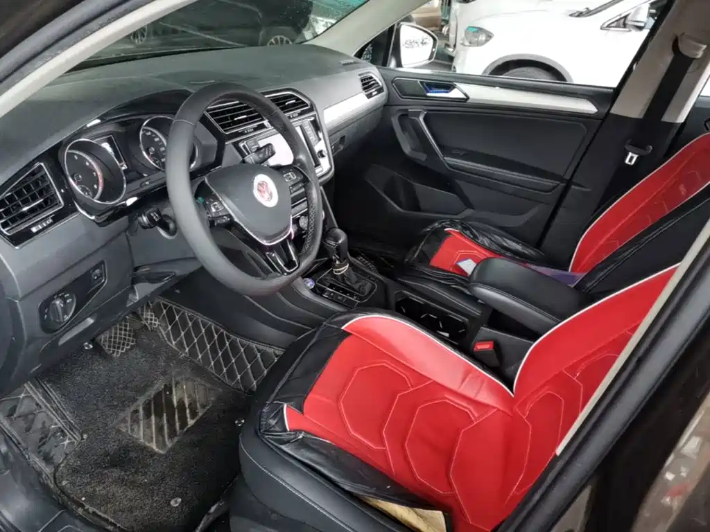 Volkswagen Tiguan L — миниатюра 15