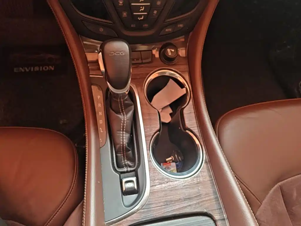 Buick Envision Plus — миниатюра 13