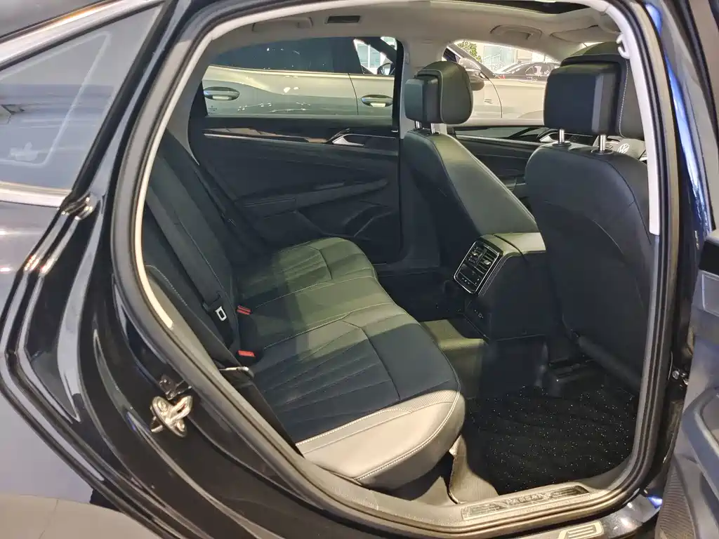 Volkswagen Passat — миниатюра 9