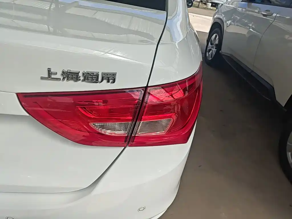 Buick Excelle — миниатюра 8