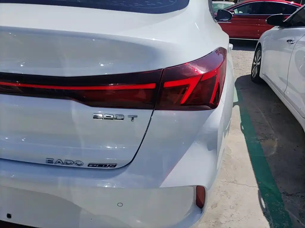 Changan Eado — миниатюра 8