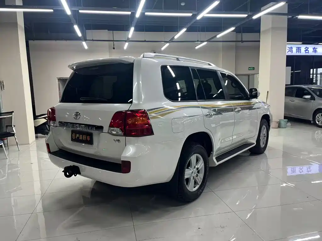 Toyota Land Cruiser — миниатюра 10