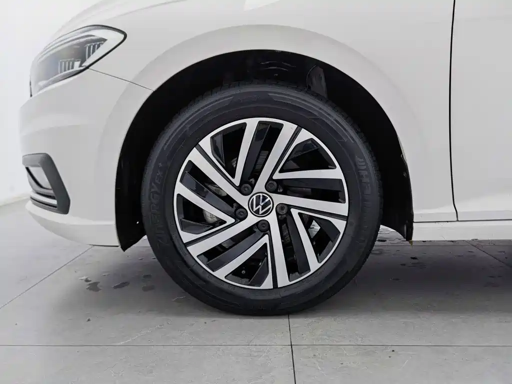 Volkswagen Lavida — миниатюра 17