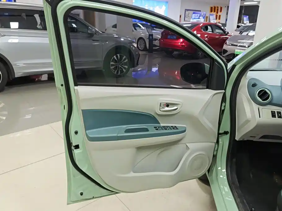 Changan Benben E-Star — миниатюра 7
