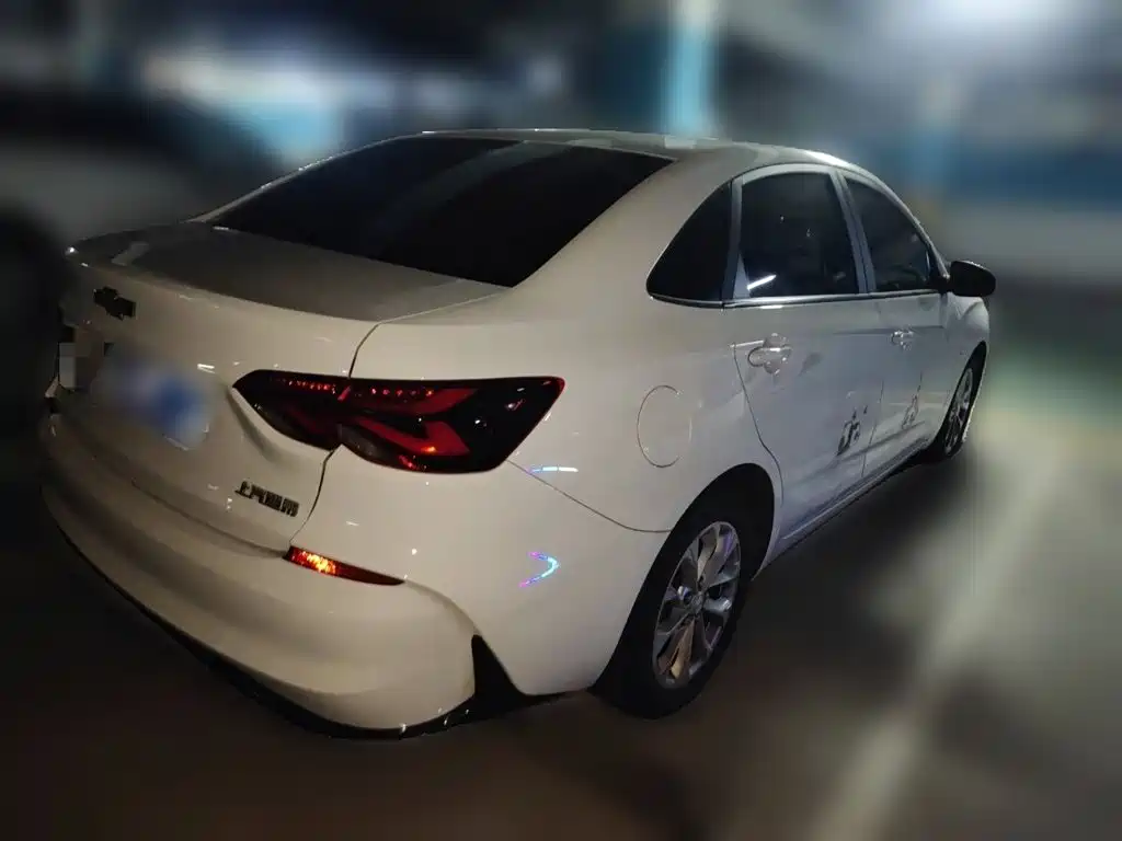 Chevrolet Monza — миниатюра 4