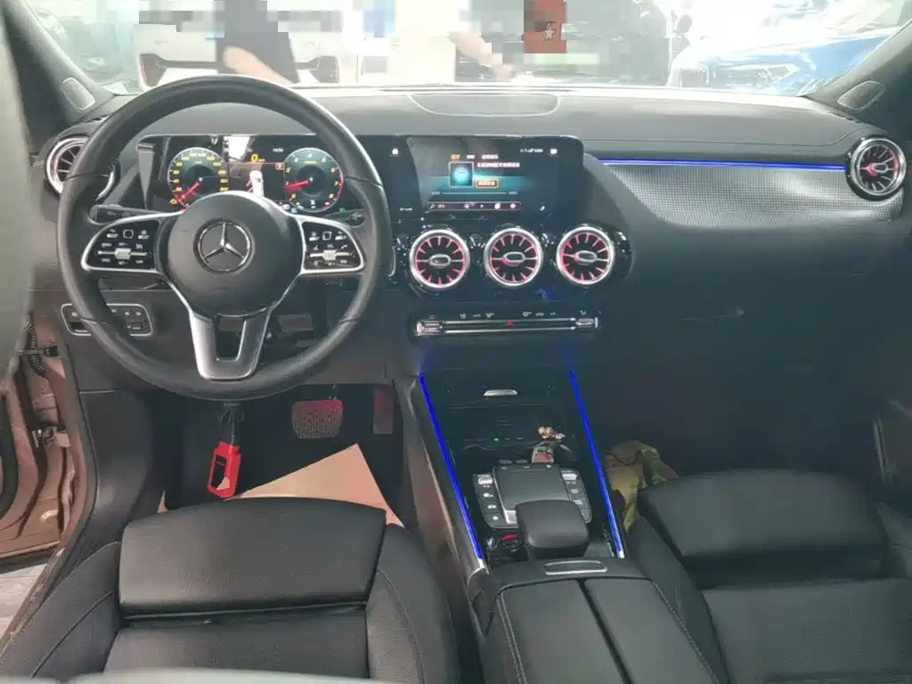 Mercedes-Benz GLA — миниатюра 10