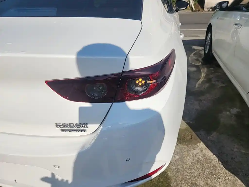 Mazda 3 Axela — миниатюра 8
