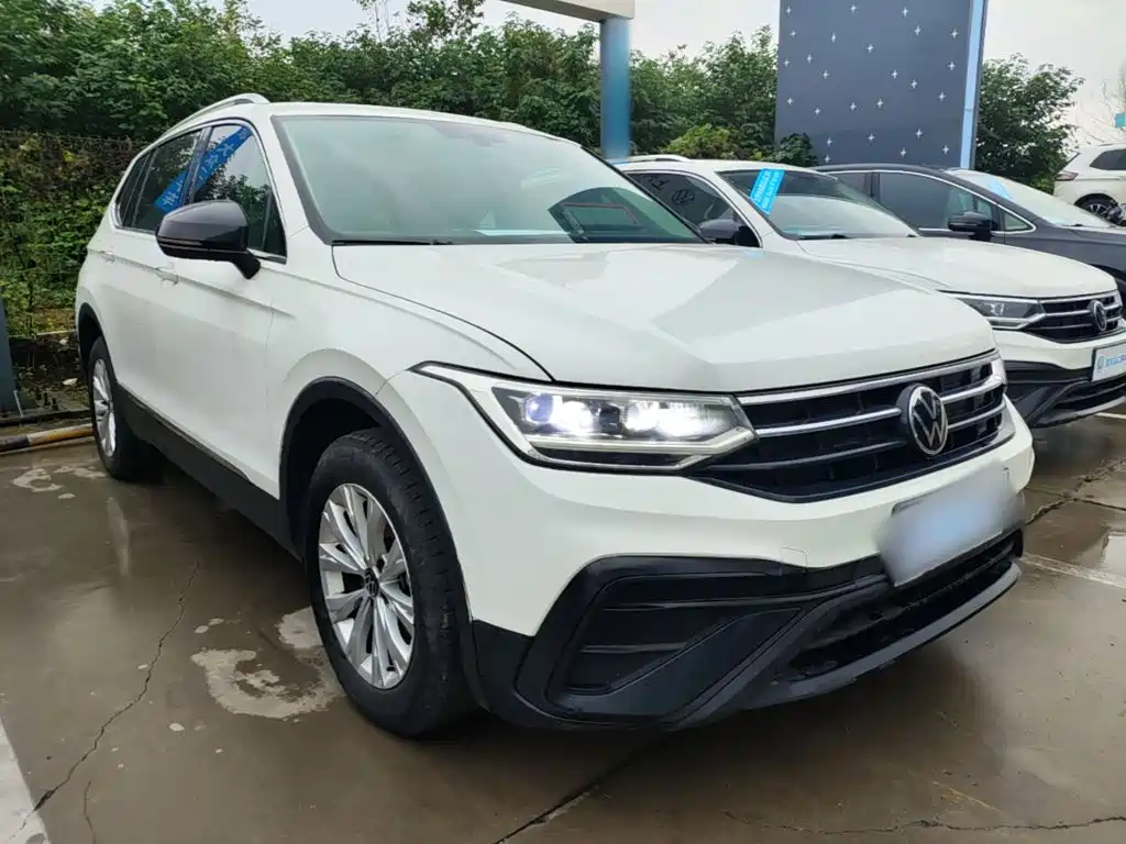Volkswagen Tiguan L — миниатюра 4