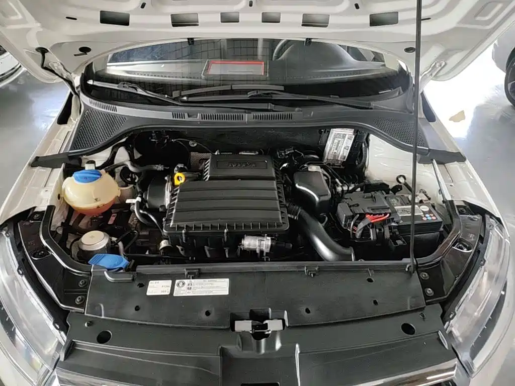 Skoda Rapid — миниатюра 20