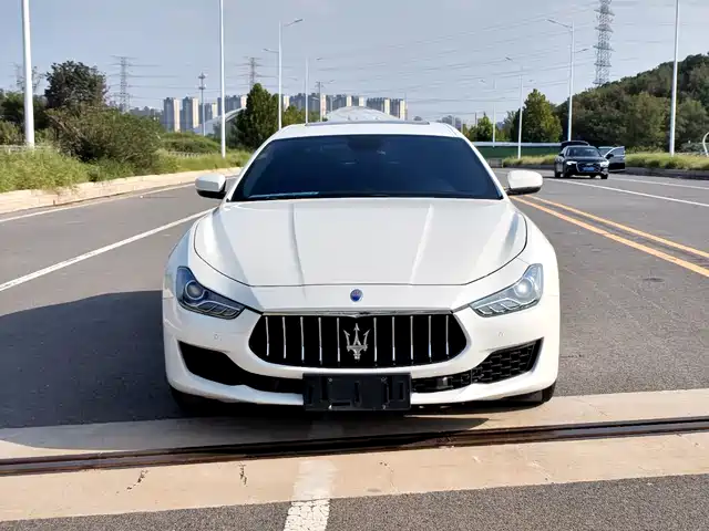 MASERATI GHIBLI 2021
