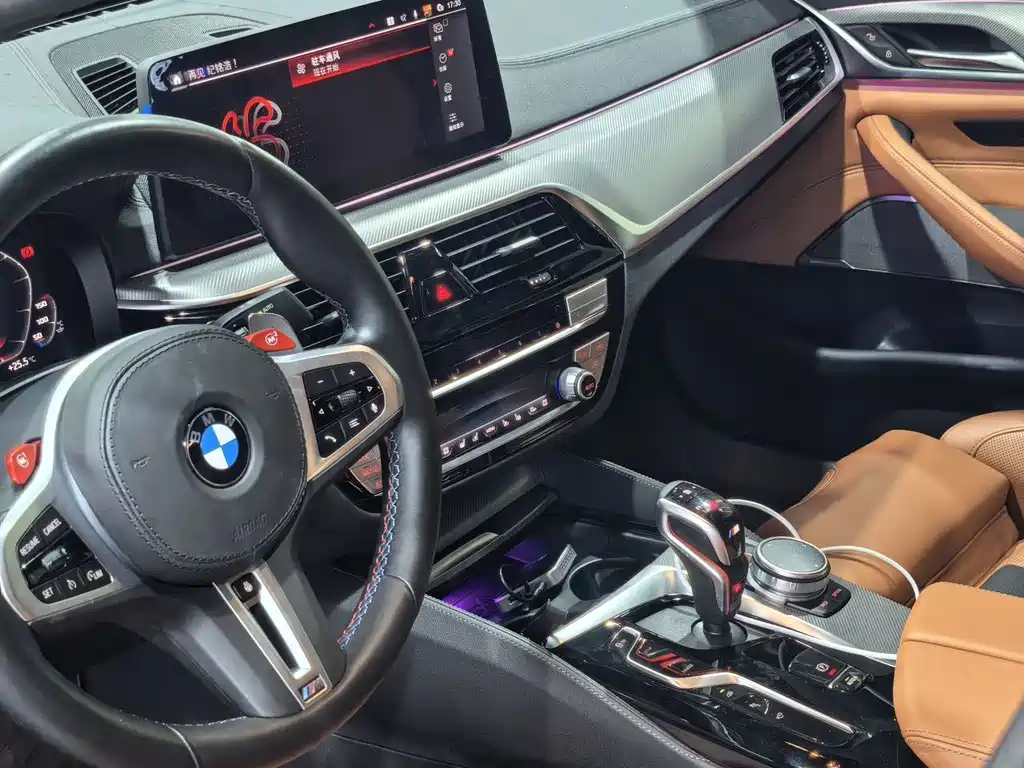 BMW M5 — миниатюра 7