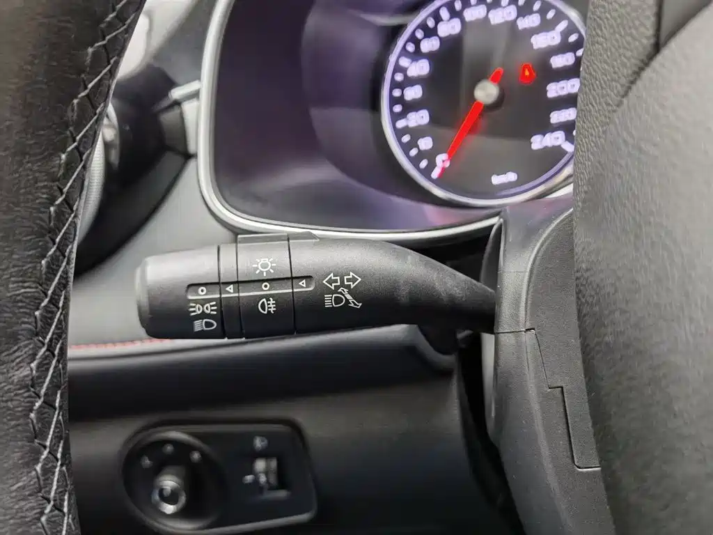 MG MG6 — миниатюра 21