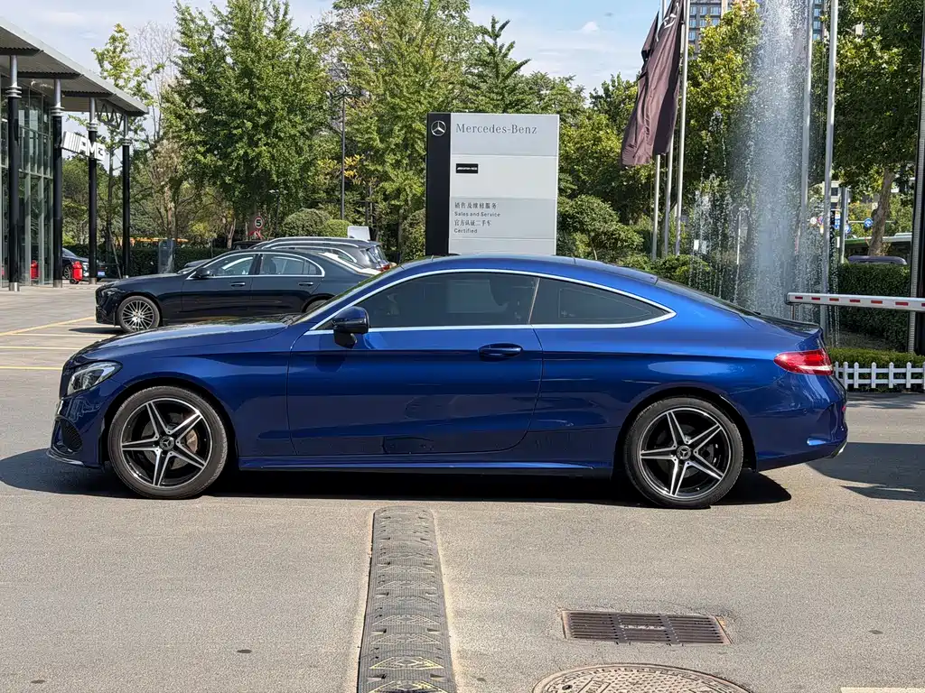 Mercedes-Benz C-Class (Import) — миниатюра 23