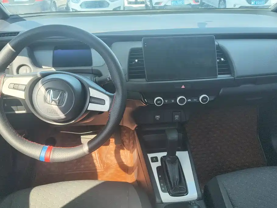 Honda Fit — миниатюра 12