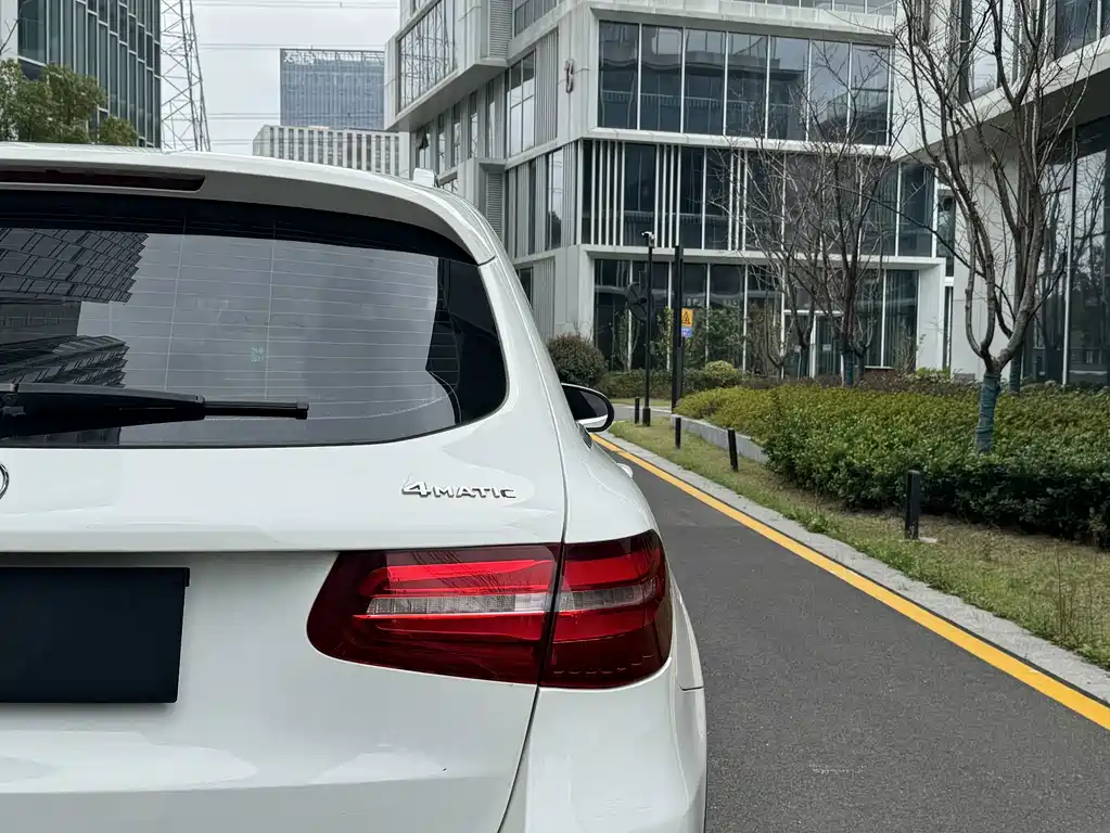 Mercedes-Benz GLC — миниатюра 6
