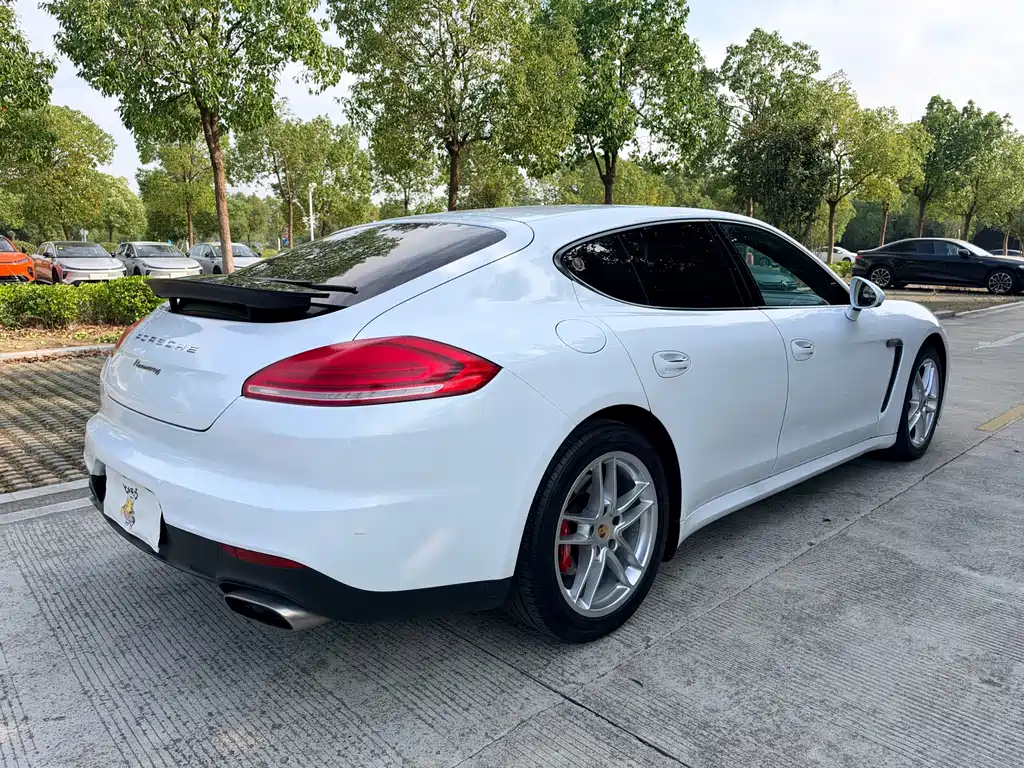 Porsche Panamera — миниатюра 12