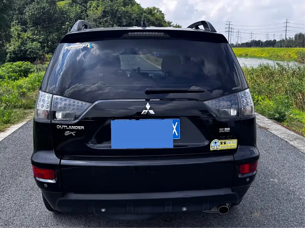 Mitsubishi Outlander (Import) — миниатюра 3