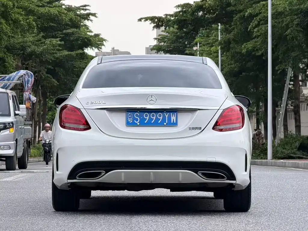 Mercedes-Benz C-Class — миниатюра 8