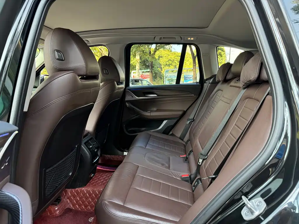BMW X3 — миниатюра 9