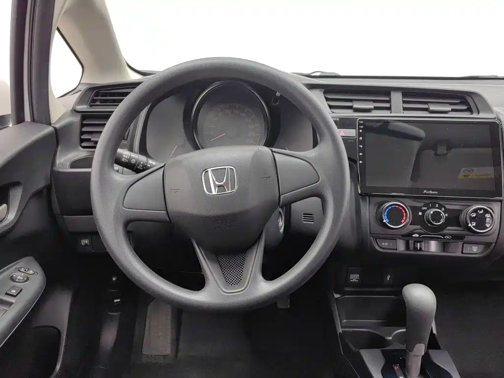 Honda Fit — миниатюра 11