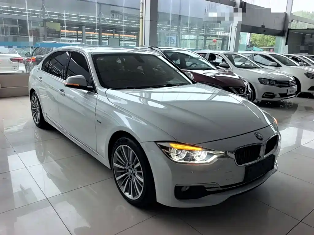 BMW 3 Series — миниатюра 4