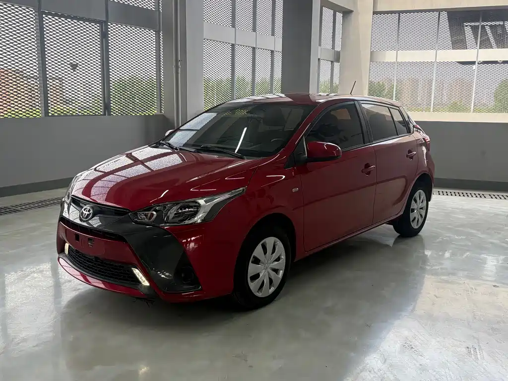 Купить Toyota Yaris L