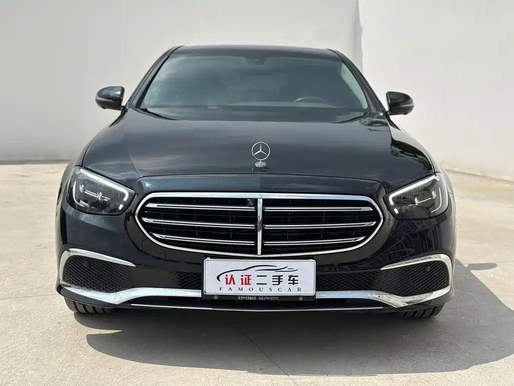 Mercedes-Benz E-Class — миниатюра 2