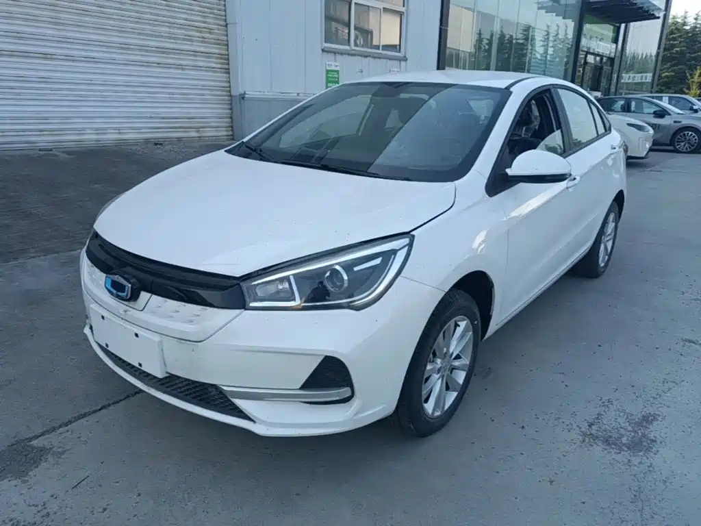 Guojin Auto Junxing — миниатюра 2