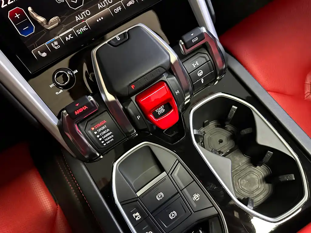 Lamborghini Urus — миниатюра 14