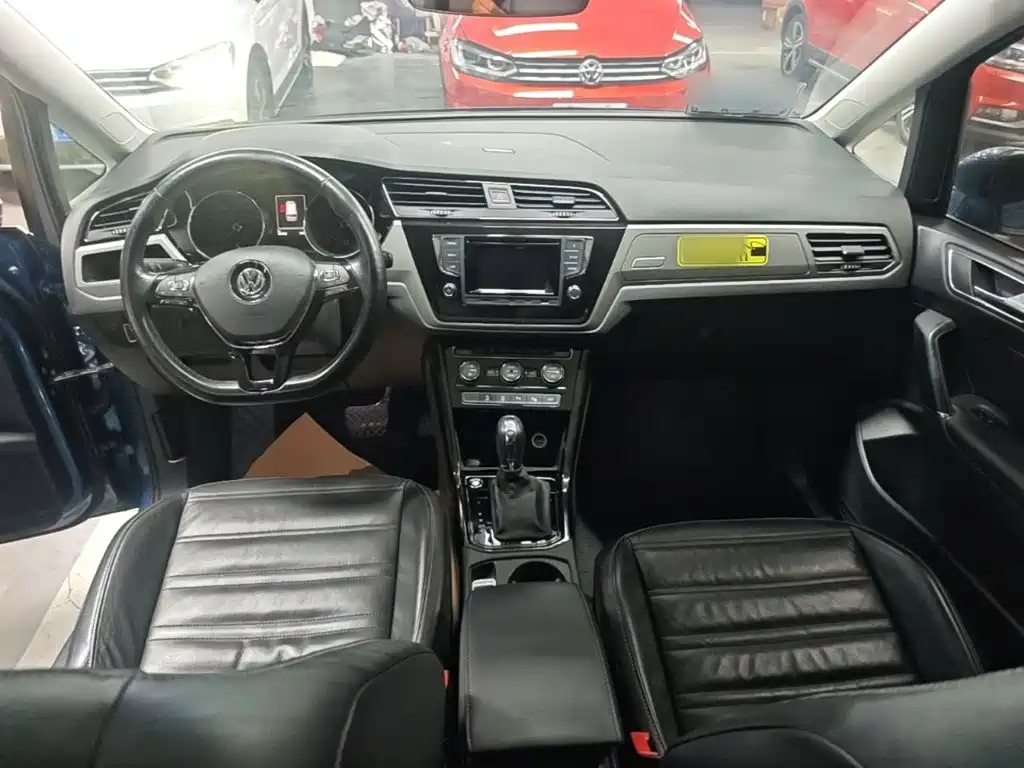 Volkswagen Touran — миниатюра 10