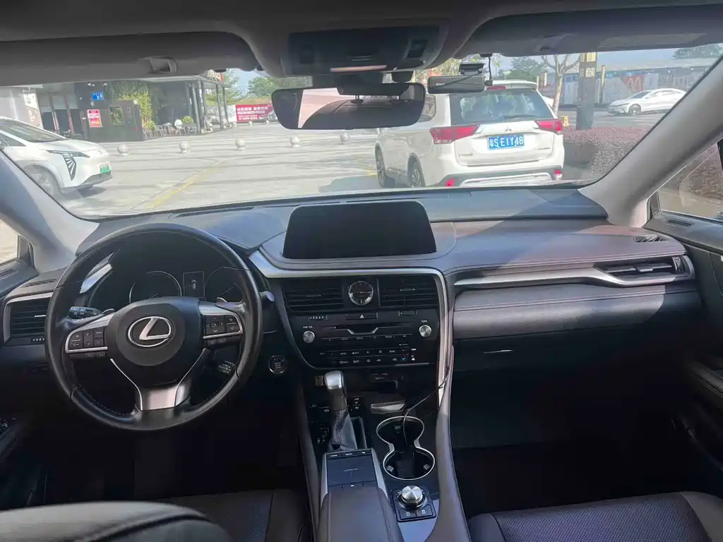 Lexus RX — миниатюра 8