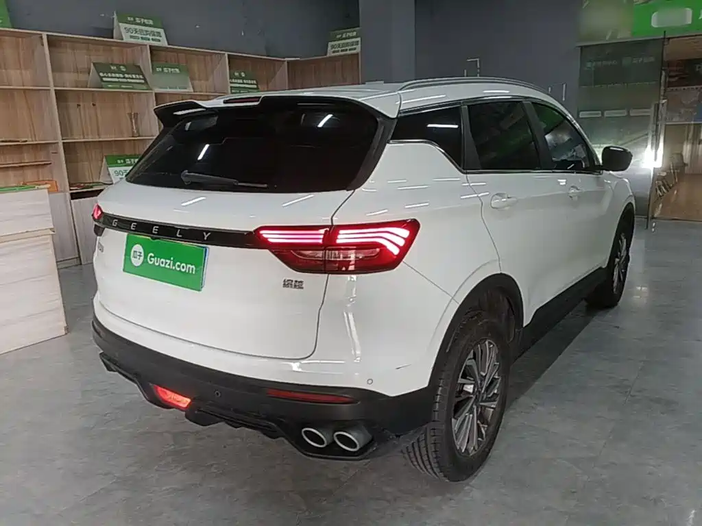 Geely Binyue — миниатюра 7