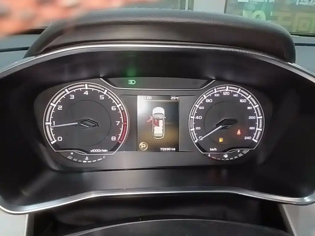 Geely Binyue — миниатюра 12