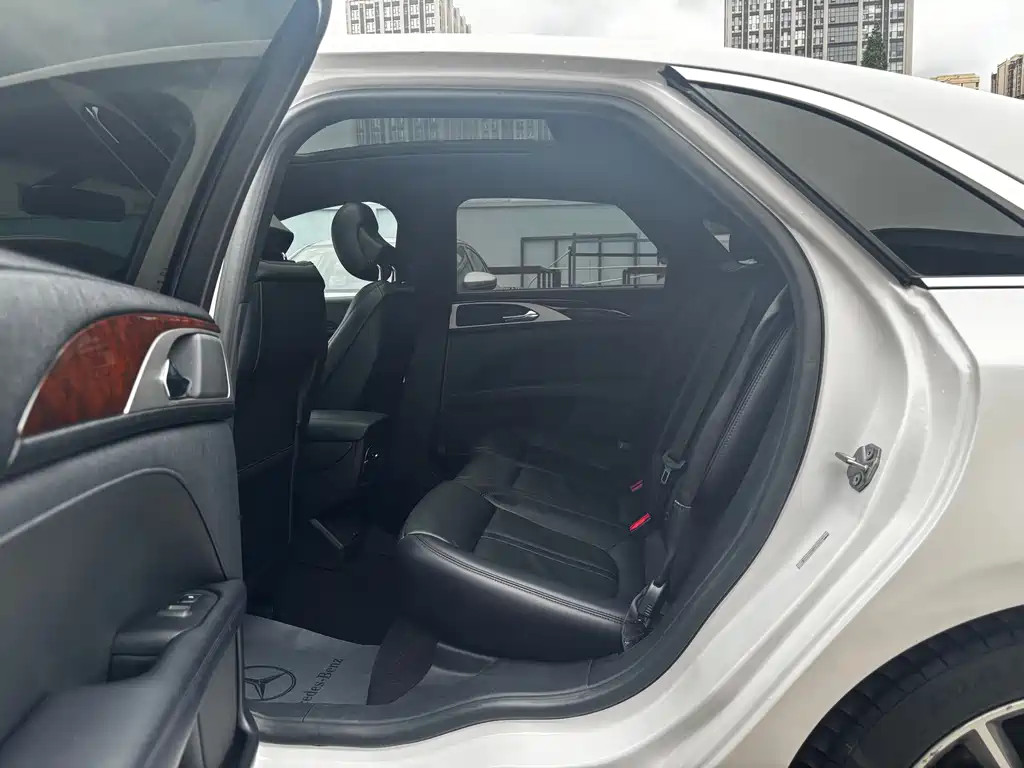 Lincoln MKZ 2019 2.0T VI