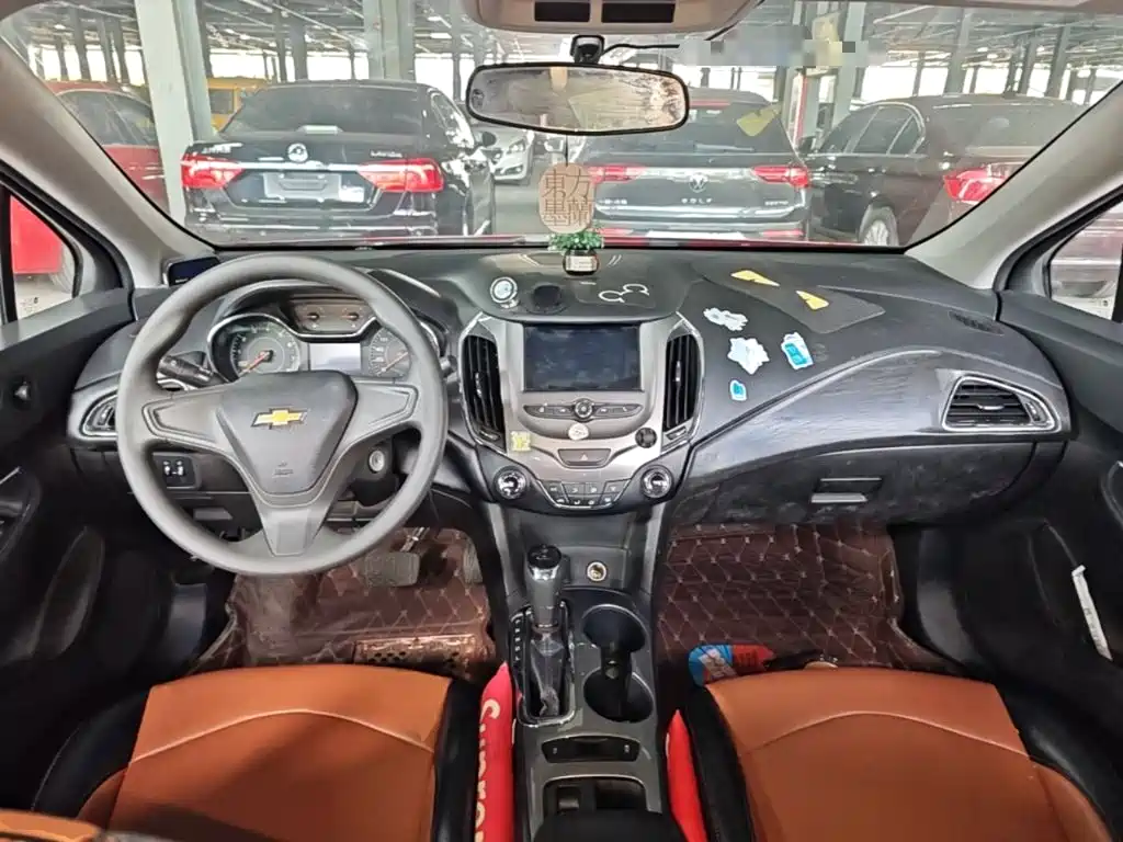 Chevrolet Cruze — миниатюра 10