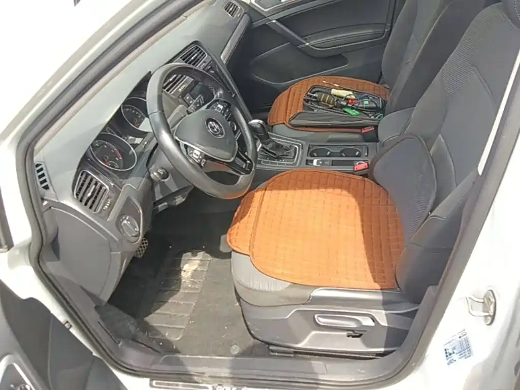Volkswagen Golf — миниатюра 20
