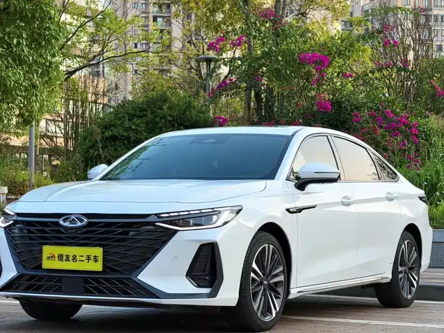 Chery Arrizo 8