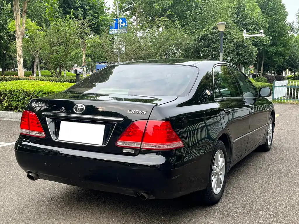 Toyota Crown 2005 3.0L Royal
