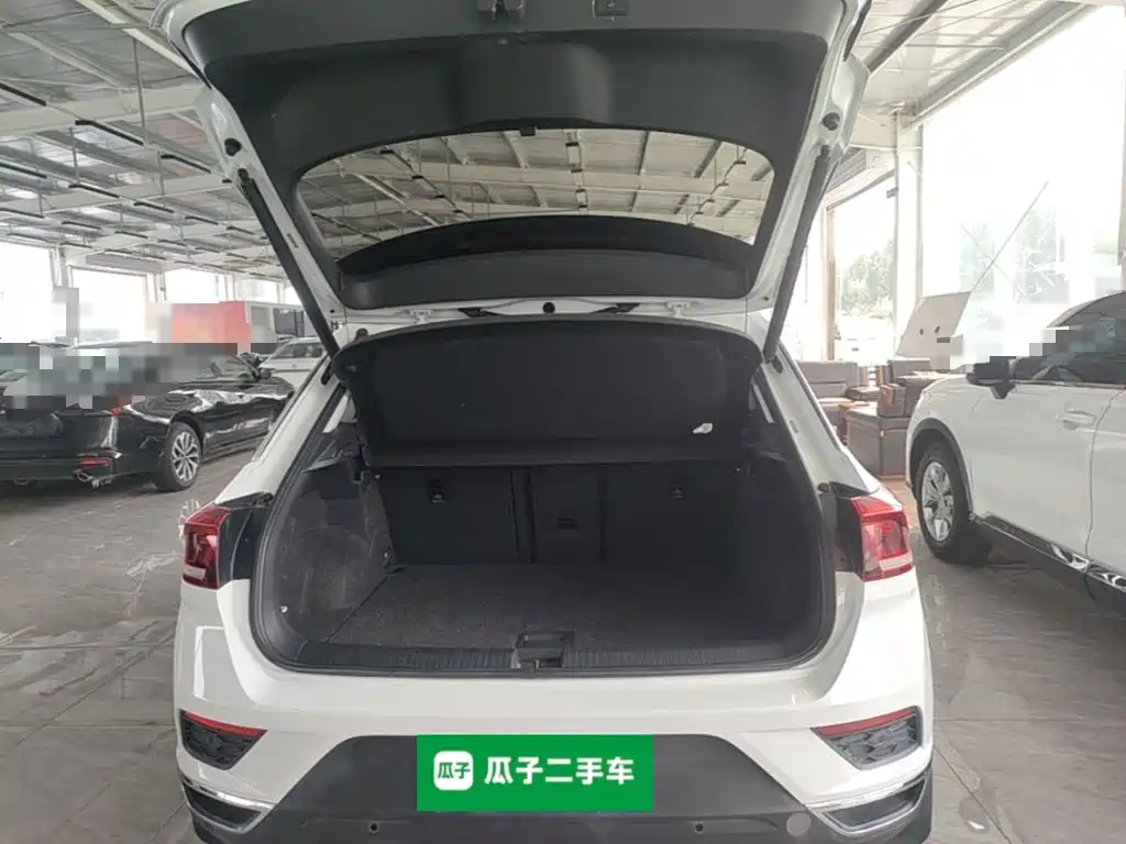 Volkswagen T-Roc — миниатюра 19