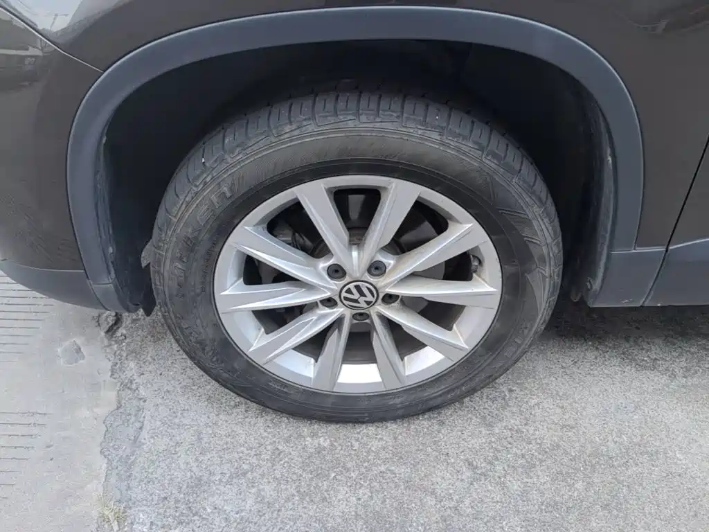 Volkswagen Tiguan — миниатюра 23