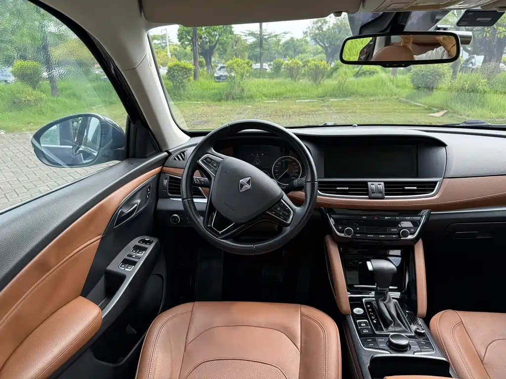 Borgward BX7 — миниатюра 10