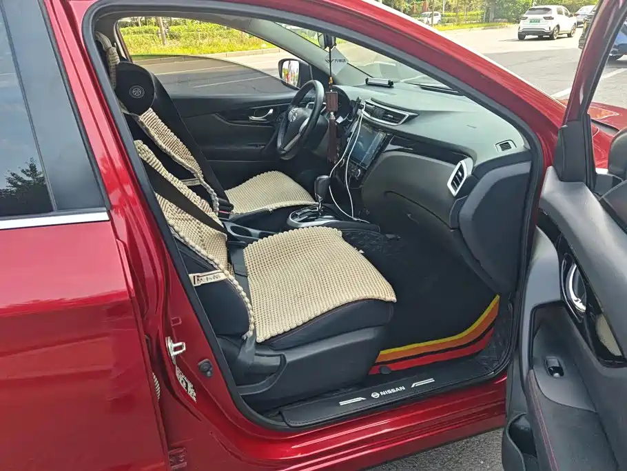 Nissan Qashqai — миниатюра 8
