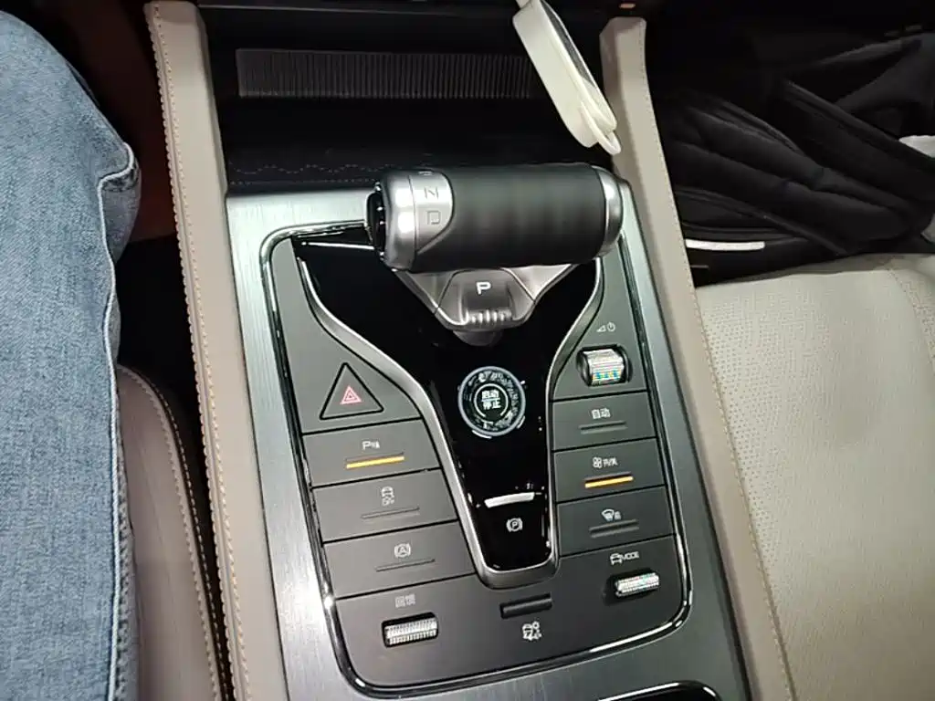 BYD Yuan Plus — миниатюра 14