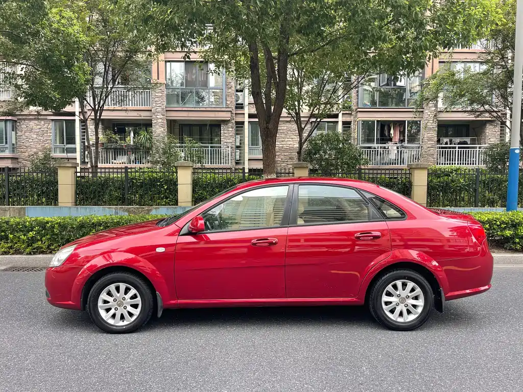 Buick Excelle — миниатюра 3