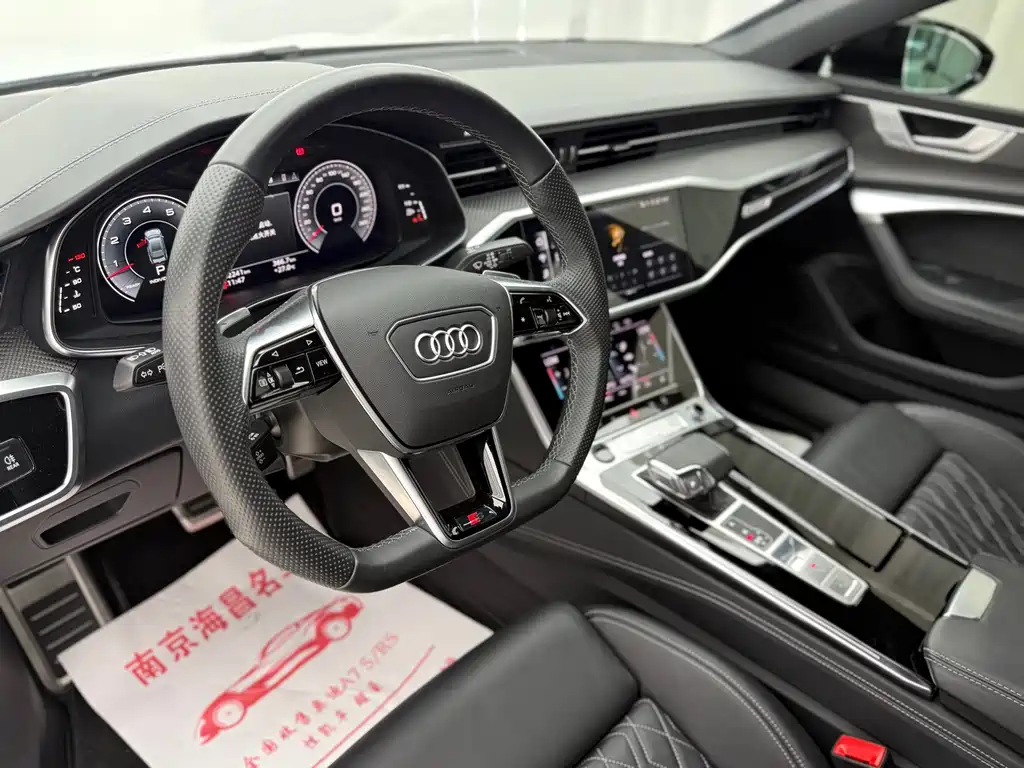 Audi A7 2023 55 TFSI quattro Premium